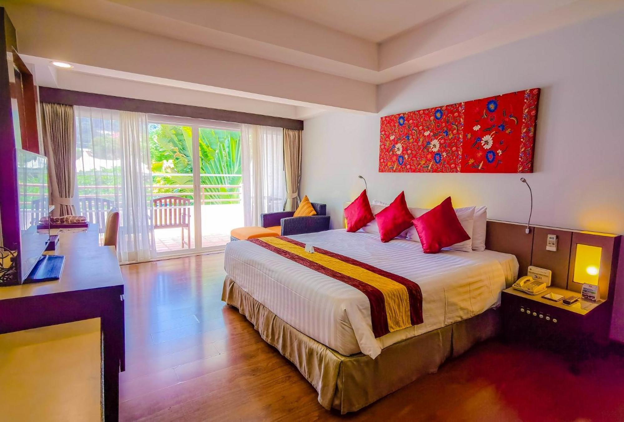 Patong Resort Hotel - Sha Extra Plus Buitenkant foto