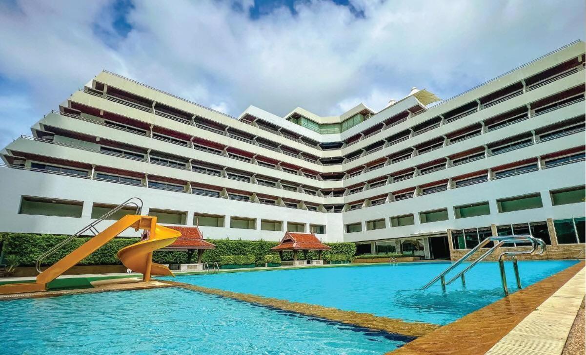 Patong Resort Hotel - Sha Extra Plus Buitenkant foto